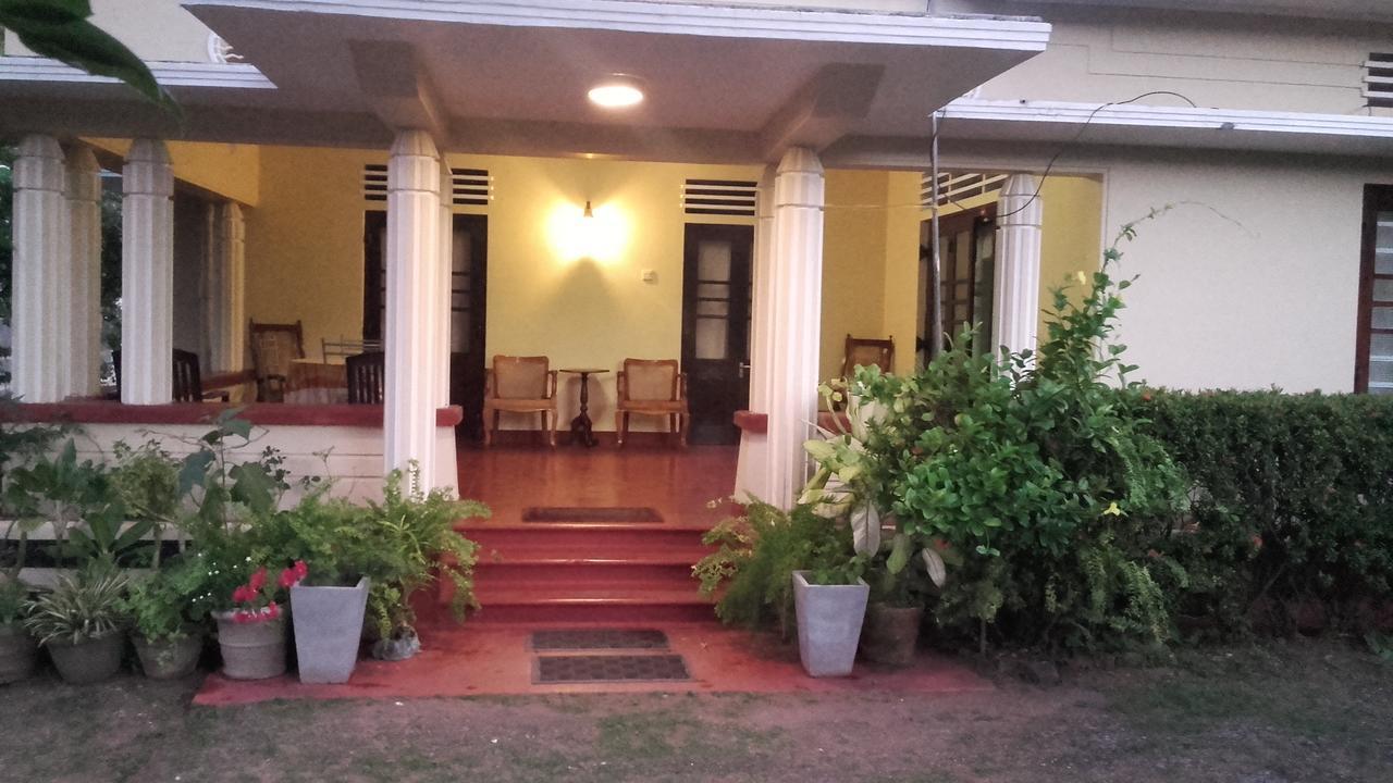 Sujatha Villa Paradise Tangalle Exterior foto
